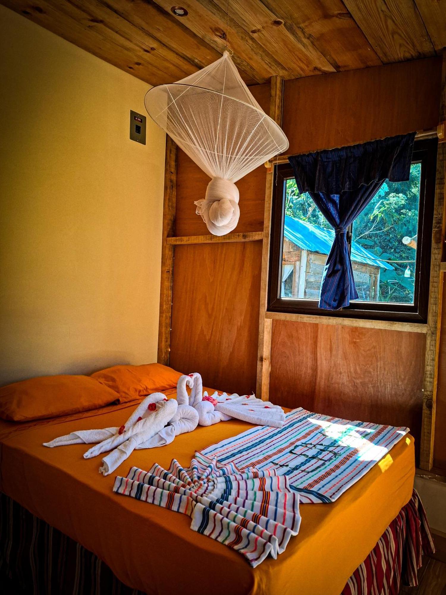 Eco-Hotel Mayachik San Juan La Laguna Exterior photo